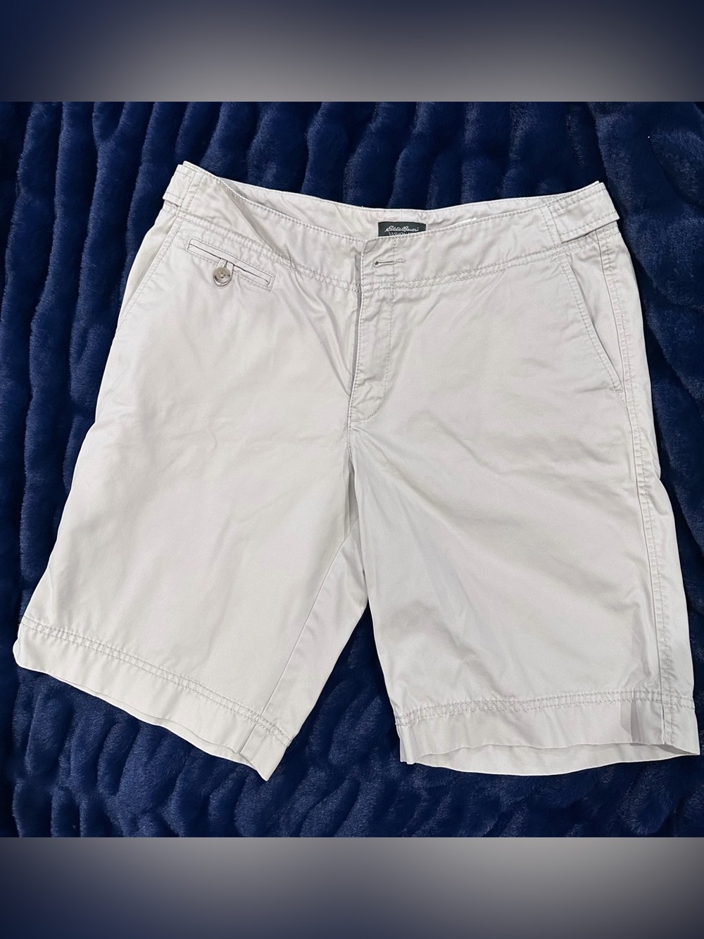 Eddie Bauer Vashon Fit Beige Women’s Shorts 10” inseam  - size 8